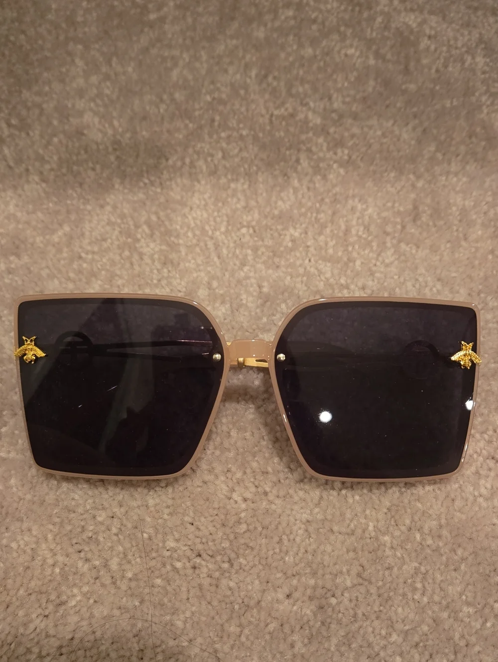 Bee pink glitter Bling detail square trendy fashion sunglasses. Great quality.